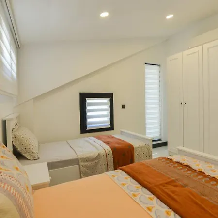 Oludeniz 4 Bedroom 2404 *