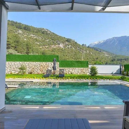 Oludeniz 4 Bedroom 2404 פאטהיה