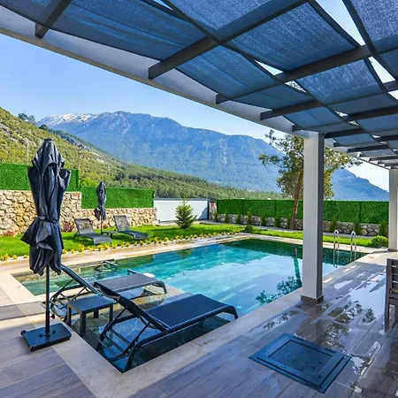 Oludeniz 4 Bedroom 2404 פאטהיה