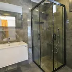Oludeniz 4 Bedroom 2404 ヴィラ フェティエ