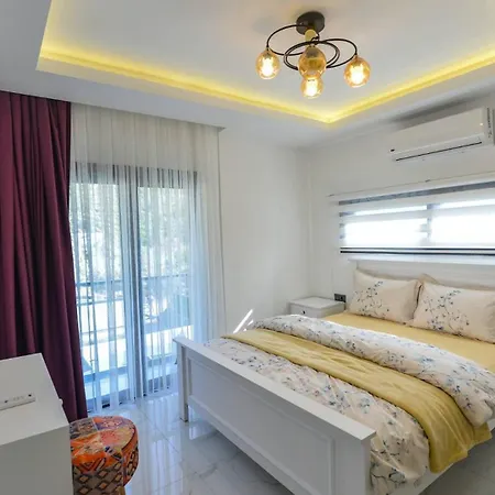 ヴィラ Oludeniz 4 Bedroom 2404